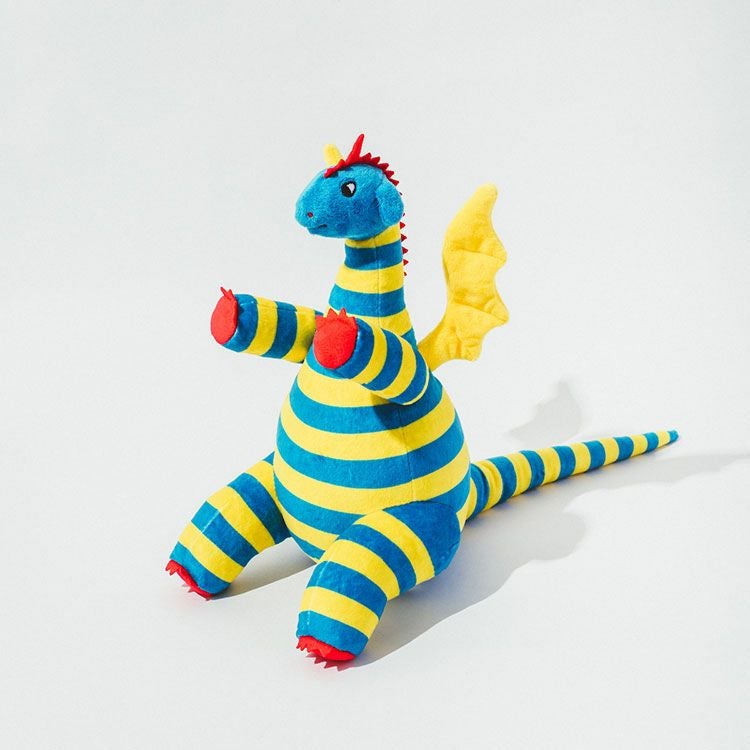 PLAY! MUSEUM「エルマーのぼうけん」展】りゅうのぬいぐるみ